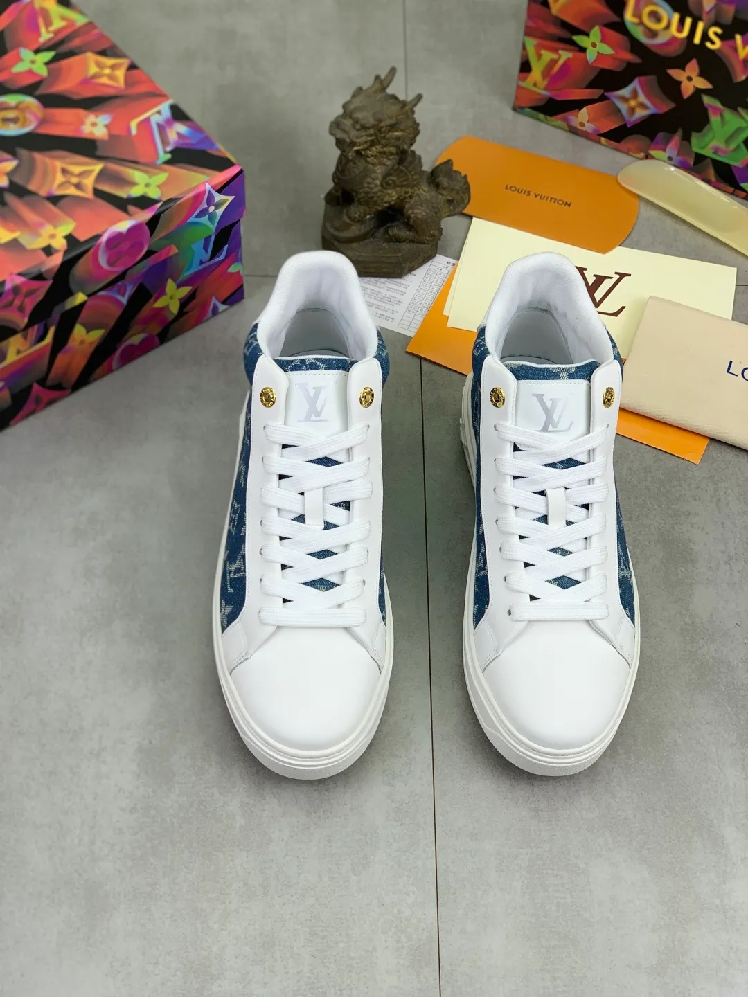 Men's men's shoes 💰P560💰[New model]🆘High-quality cowhide [Louis Vuitton]LV official website latest model🎁casual fashion high-top men's shoes👟hot style💥simple and elegant style, exclusive for trendy men. Unique official website latest brand elements👑original decoration, fashionable and generous, the fabric is made of original denim➕comfortable and breathable mesh lining➕cow leather feet ✅The official website specifies wear-resistant casual outsole, the classic model is taken in real life🎬Color: 4️⃣colors available😍Number of codes: 38-44 Full set of packaging
